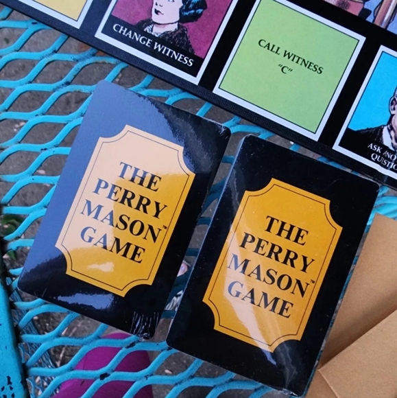 The Perry Mason Game Vintage 1987 Board Game TSR Missing 1 Pawn - Picture 3 of 7